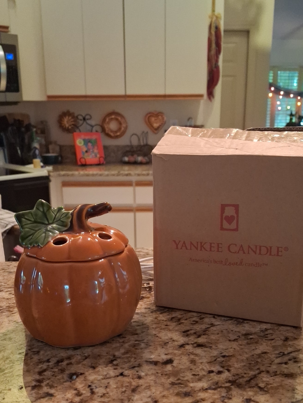 Yankee Candle Ceramic Pumpkin Wax Warmer - NIB!